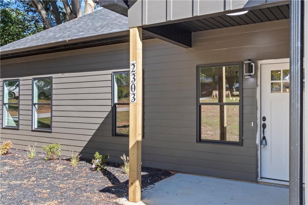 Stick/Site Built at 2303 Frederick Drive, Winston-Salem NC 27103, Winston-Salem, photo 3 of 27