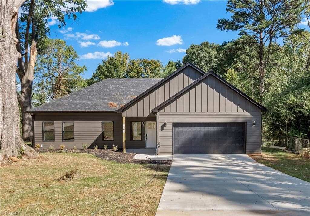 2303 Frederick Drive, Winston-Salem NC 27103