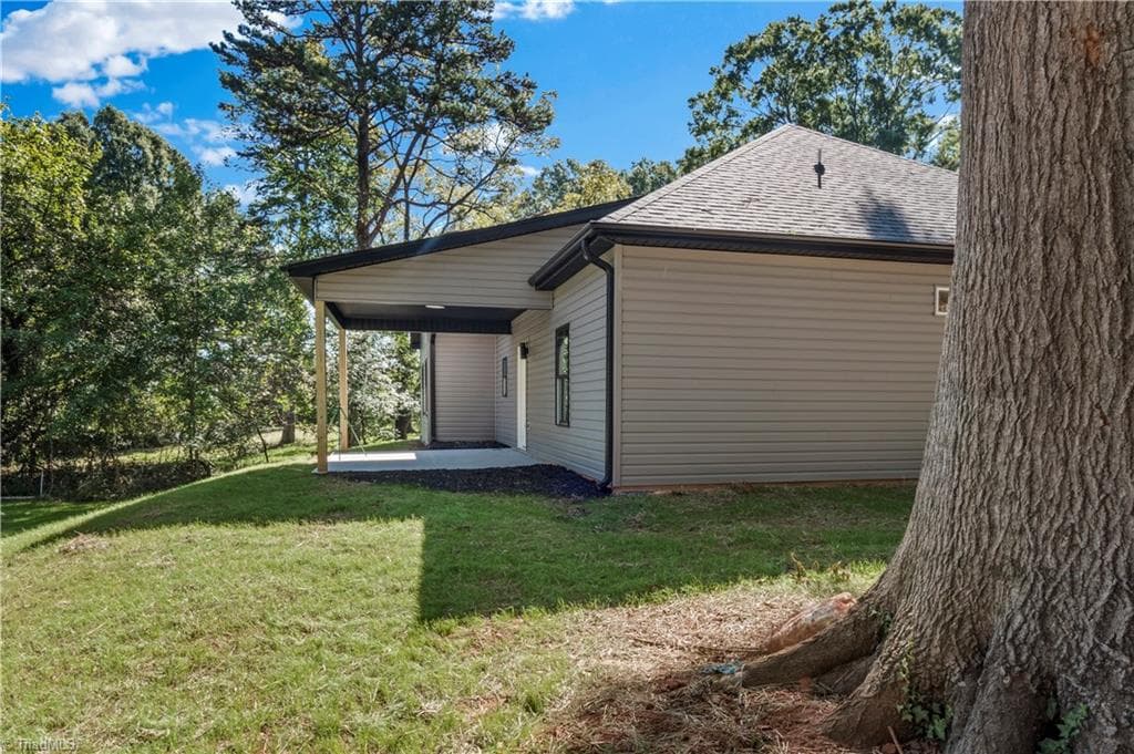 Stick/Site Built at 2303 Frederick Drive, Winston-Salem NC 27103, Winston-Salem, photo 25 of 27