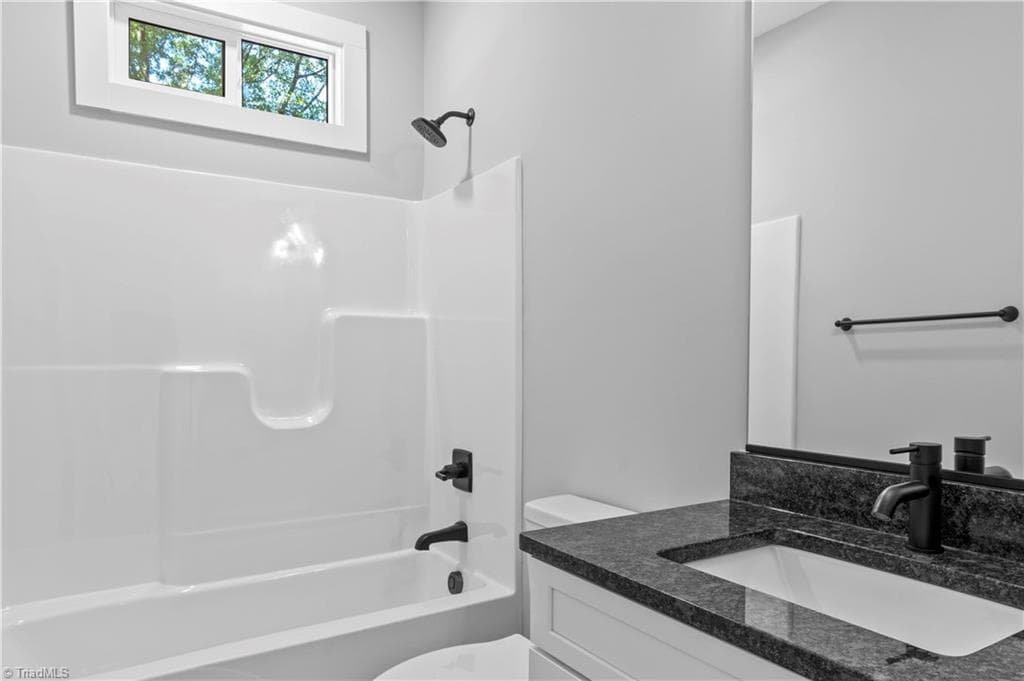 Stick/Site Built at 2303 Frederick Drive, Winston-Salem NC 27103, Winston-Salem, photo 21 of 27