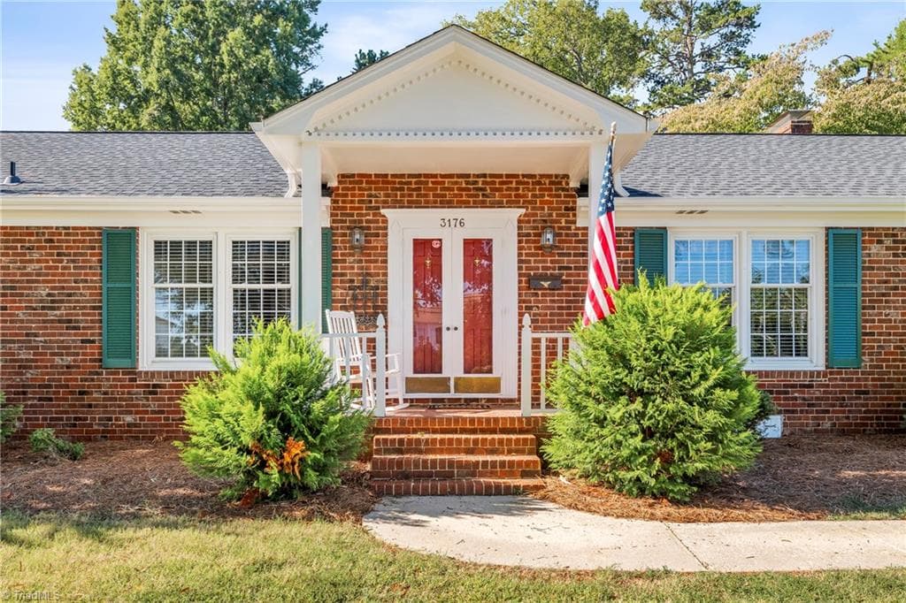 Stick/Site Built at 3176 Garden Road, Burlington NC 27215, Burlington, photo 3 of 60