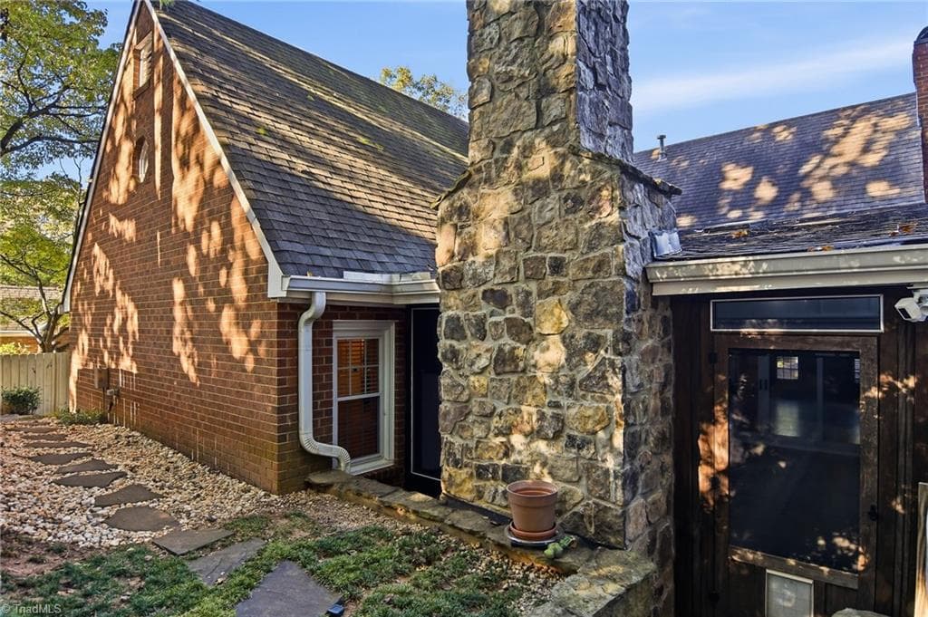 Stick/Site Built at 821 Chancy Lane, Winston-Salem NC 27104, photo 26 of 29