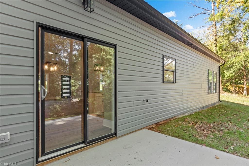 Stick/Site Built at 2309 Frederick Drive, Winston-Salem NC 27103, Winston-Salem, photo 26 of 29
