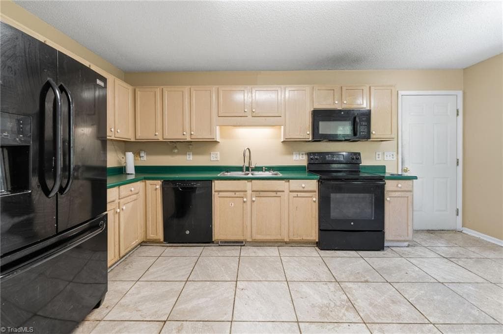 Stick/Site Built at 1105 Fox Hunt Lane, Reidsville NC 27320, Reidsville, photo 11 of 70