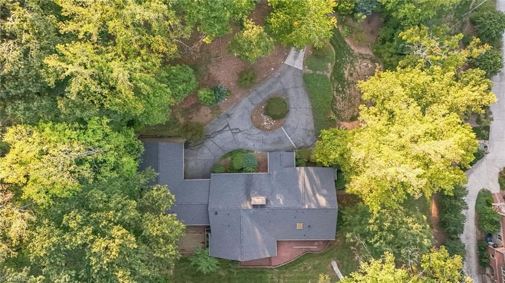 Stick/Site Built at 3301 Forsyth Drive, Greensboro NC 27407, Greensboro, photo 45 of 50