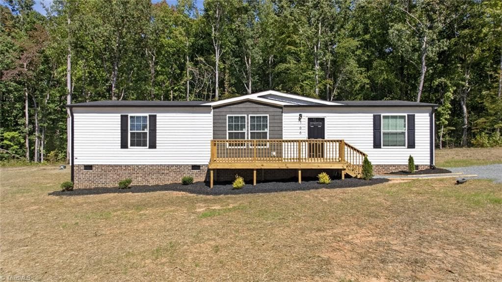166 Christophers Court, Lexington NC 27295