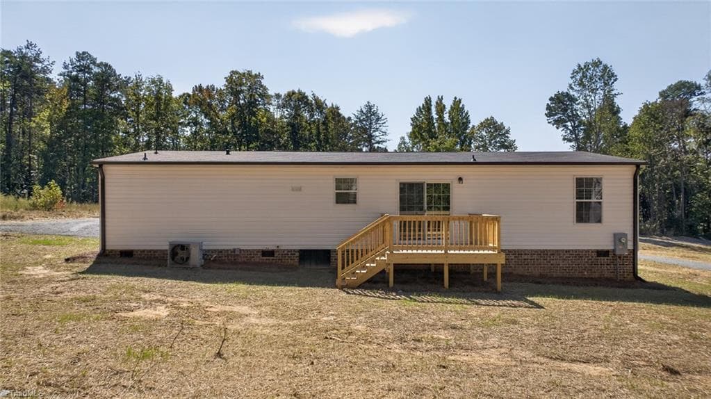 Manufactured Home at 166 Christophers Court, Lexington NC 27295, Lexington, photo 33 of 38