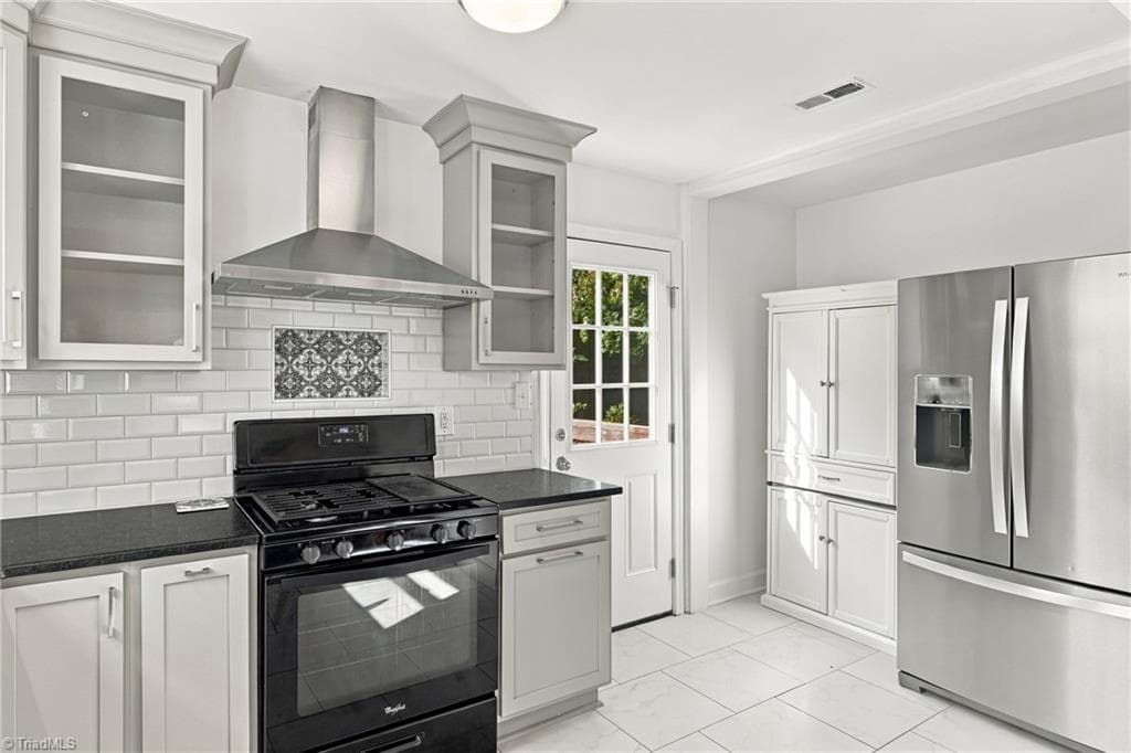 Stick/Site Built at 2331 Fortune Lane, Greensboro NC 27408, photo 9 of 23