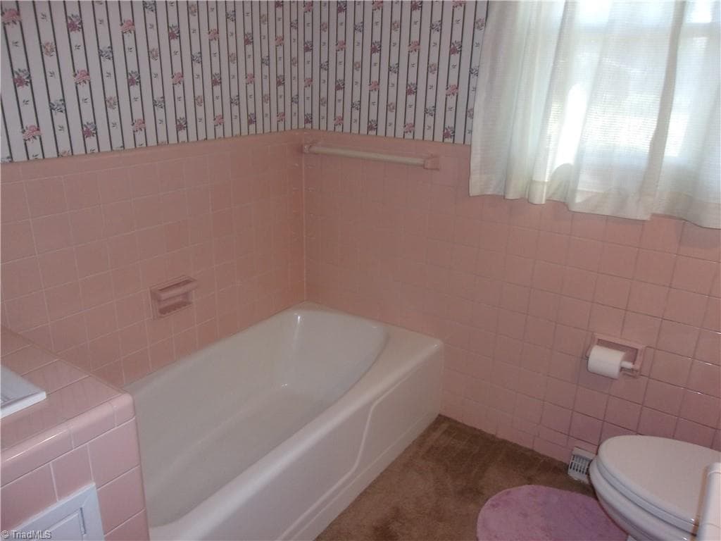 Stick/Site Built at 3439 Hillside Drive, High Point NC 27265, High Point, photo 33 of 68