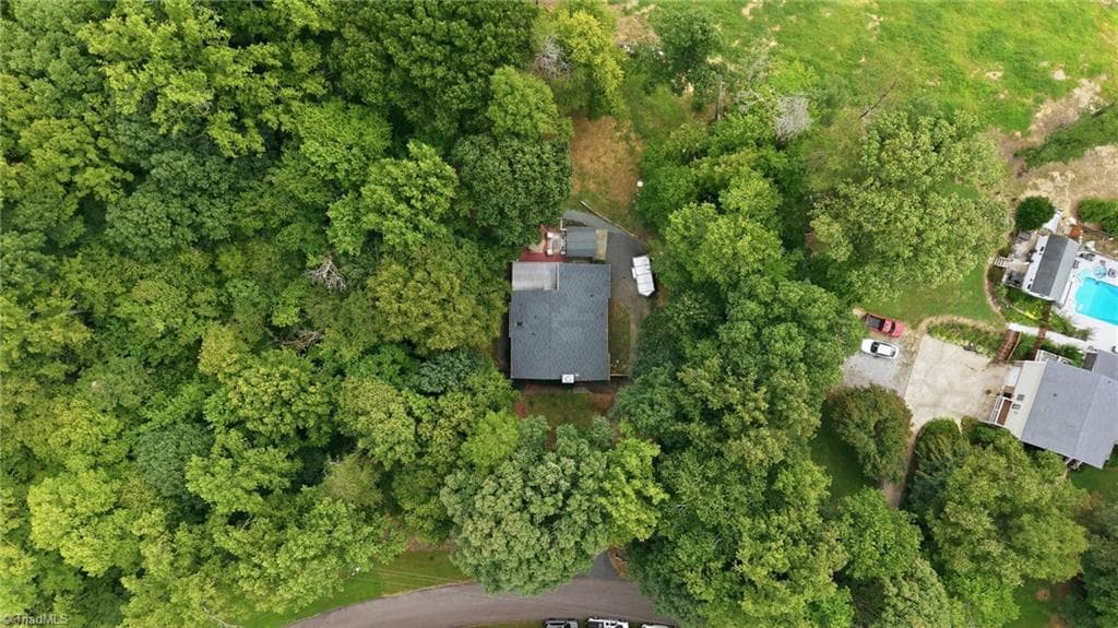 Stick/Site Built at 4009 Loch Lorien Road, Kernersville NC 27284, Kernersville, photo 9 of 84