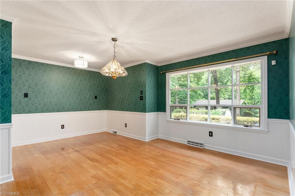 Stick/Site Built at 4014 Forest Oaks Lane, Mebane NC 27302, Mebane, photo 15 of 44