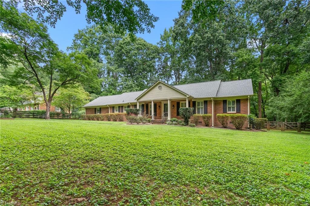 Stick/Site Built at 4014 Forest Oaks Lane, Mebane NC 27302, Mebane, photo 4 of 44