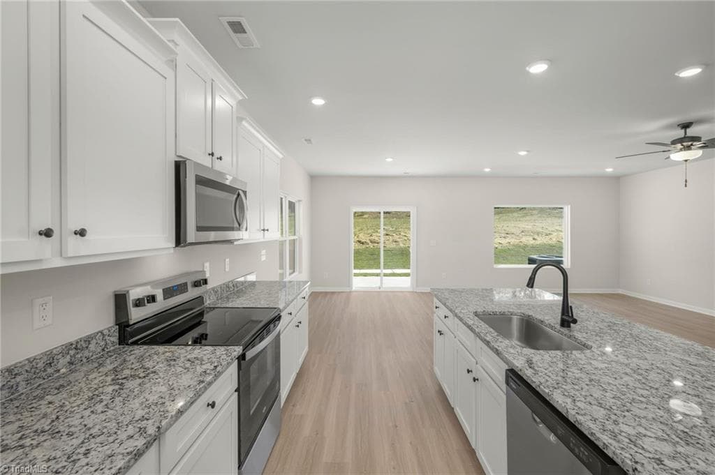 Duplex at 3329 Cider Hill Court, Winston-Salem NC 27127, Winston-Salem, photo 5 of 74