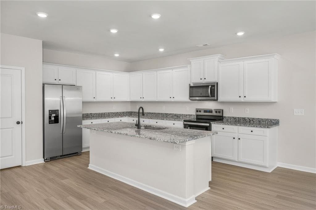 Duplex at 3329 Cider Hill Court, Winston-Salem NC 27127, Winston-Salem, photo 19 of 74