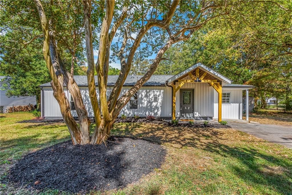 Stick/Site Built at 3726 Konnoak Drive, Winston-Salem NC 27127, Winston-Salem, photo 2 of 26