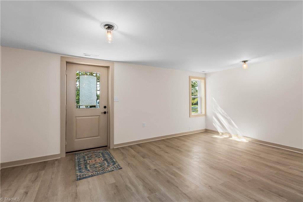 Stick/Site Built at 3726 Konnoak Drive, Winston-Salem NC 27127, Winston-Salem, photo 5 of 26