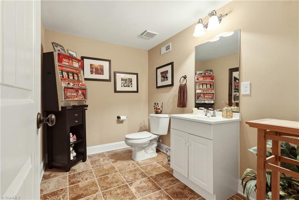 Stick/Site Built at 347 Kiawah Island Drive, Winston-Salem NC 27107, Winston-Salem, photo 26 of 36
