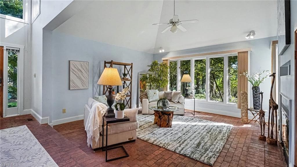 2902 Crossfield Drive, Greensboro NC 27408