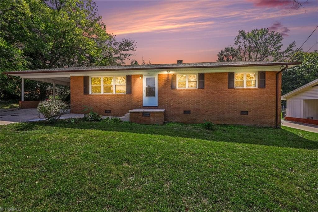 324 Silver Avenue, Asheboro NC 27203