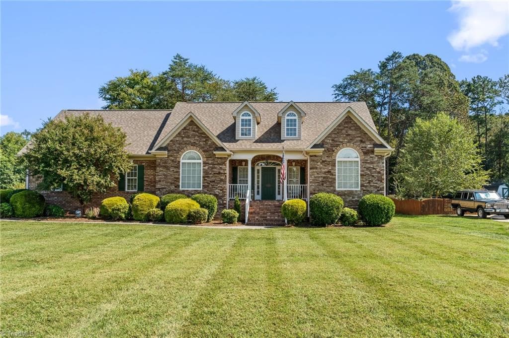 5363 Graycliff Lane, Clemmons NC 27012