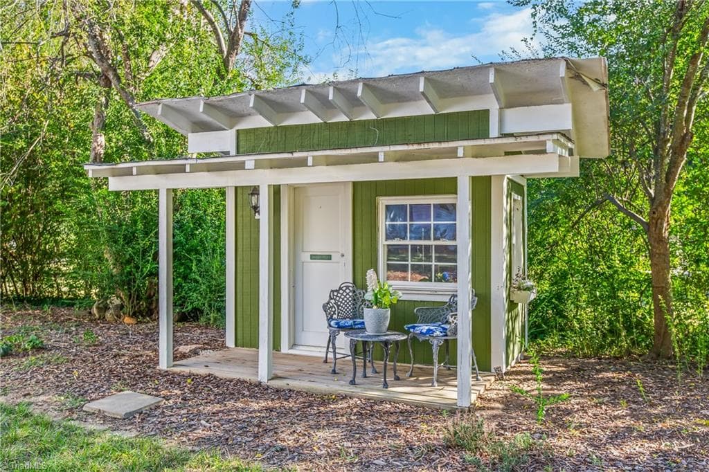 Darling Garden Shed - 611 Burning Tree Circle, High Point NC 27265, High Point