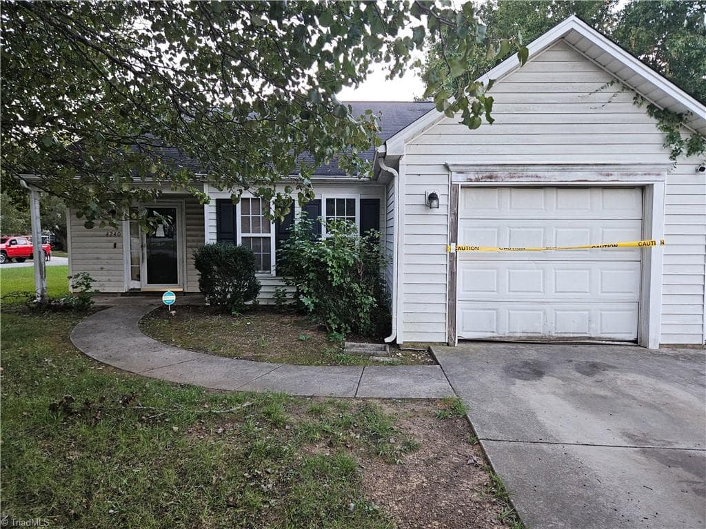4240 Blazingwood Court, Greensboro NC 27406