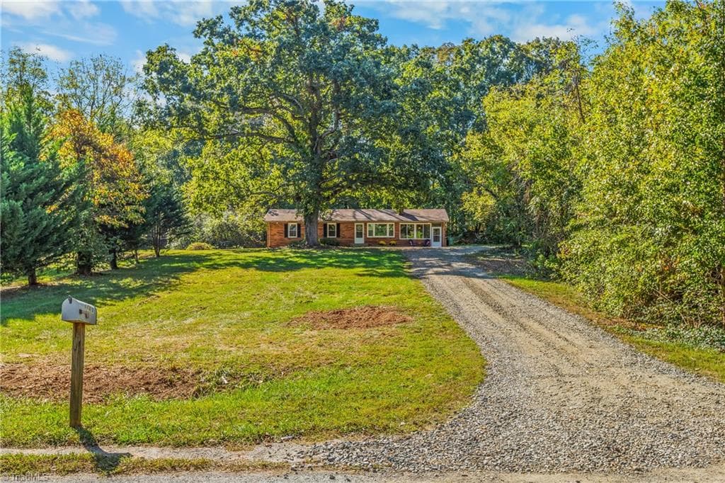 Stick/Site Built at 6440 Wandering Lane, Pfafftown NC 27040, Pfafftown, photo 2 of 26