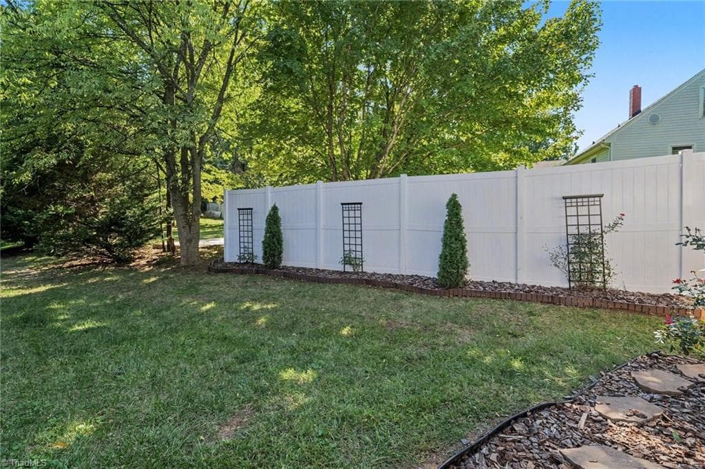Stick/Site Built at 725 S Main Street # 2B, Asheboro NC 27203, Asheboro, photo 22 of 22