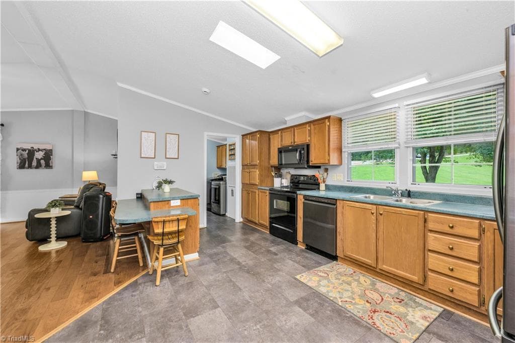 Kitchen - 238A Pilgrim Ridge Road, Wilkesboro NC 28697, Wilkesboro