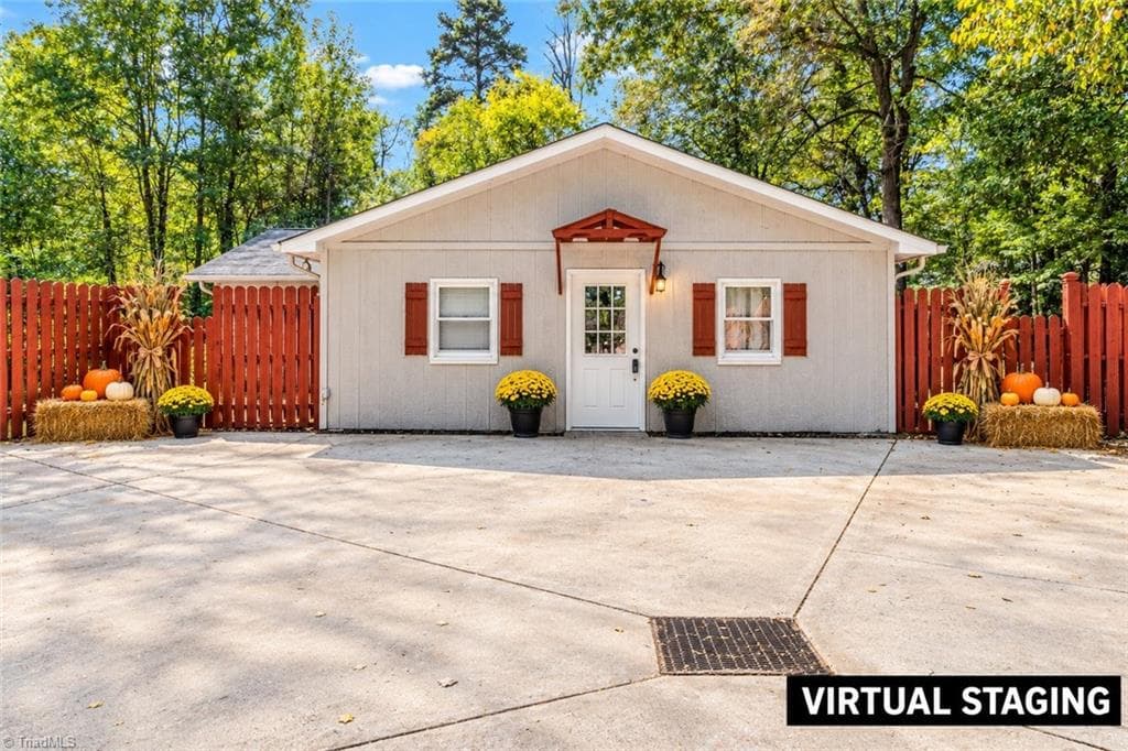 4039 Bethania Station Road, Winston-Salem NC 27106