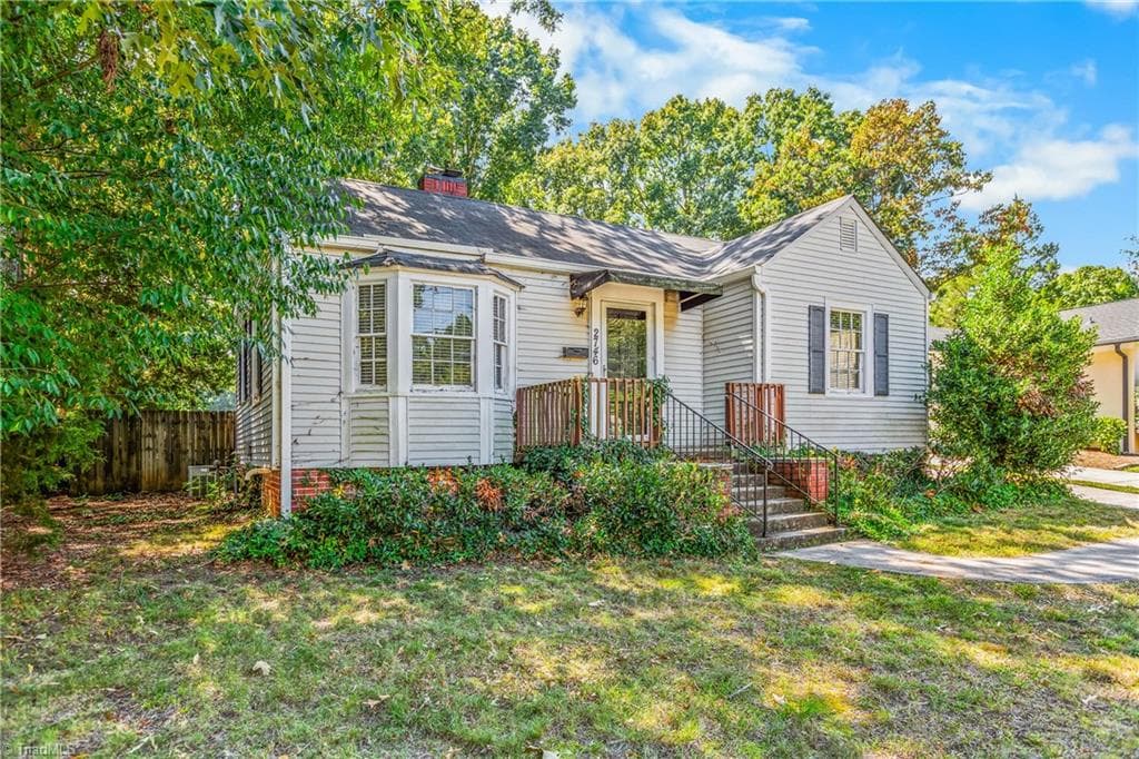 Stick/Site Built at 2746 Maplewood Avenue, Winston-Salem NC 27103, Winston-Salem, photo 2 of 25