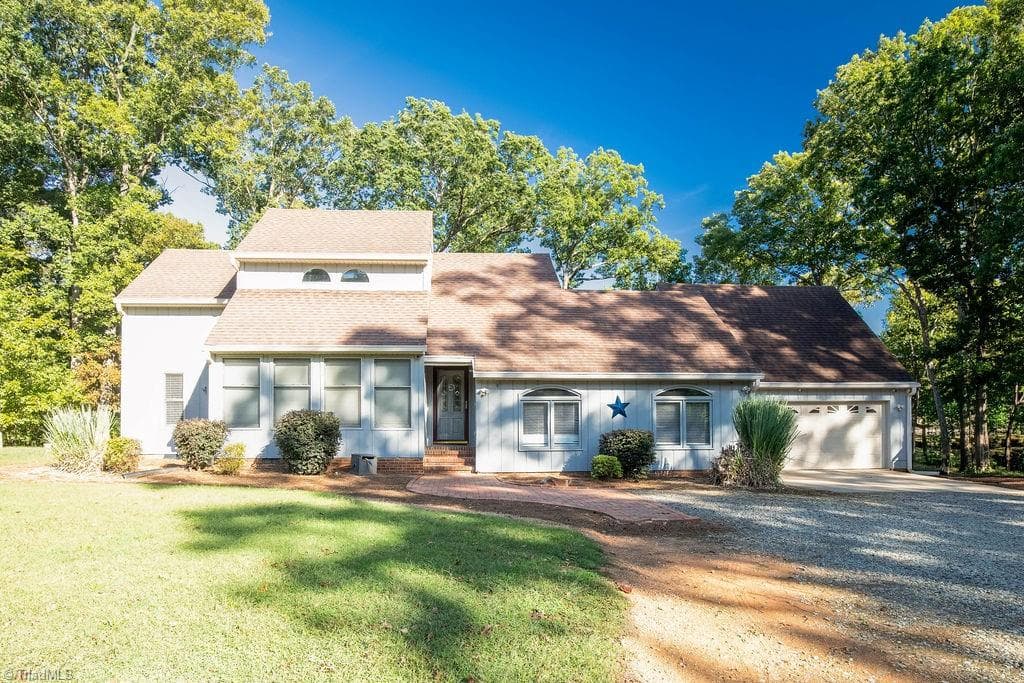 27 Hickory Trail, Thomasville NC 27360