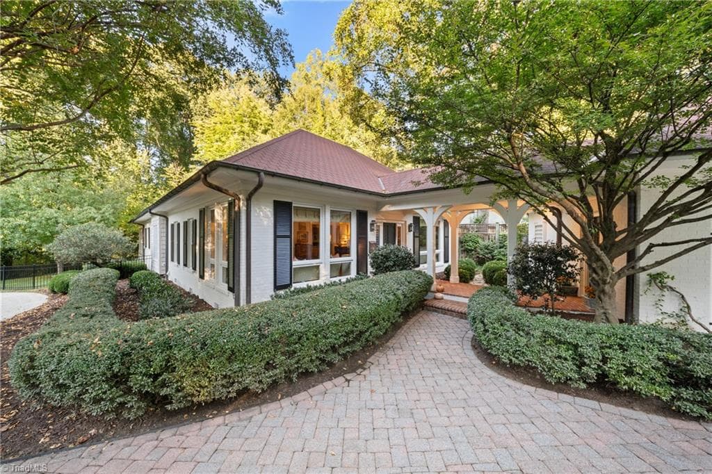 2527 Woodbine Road, Winston-Salem NC 27104