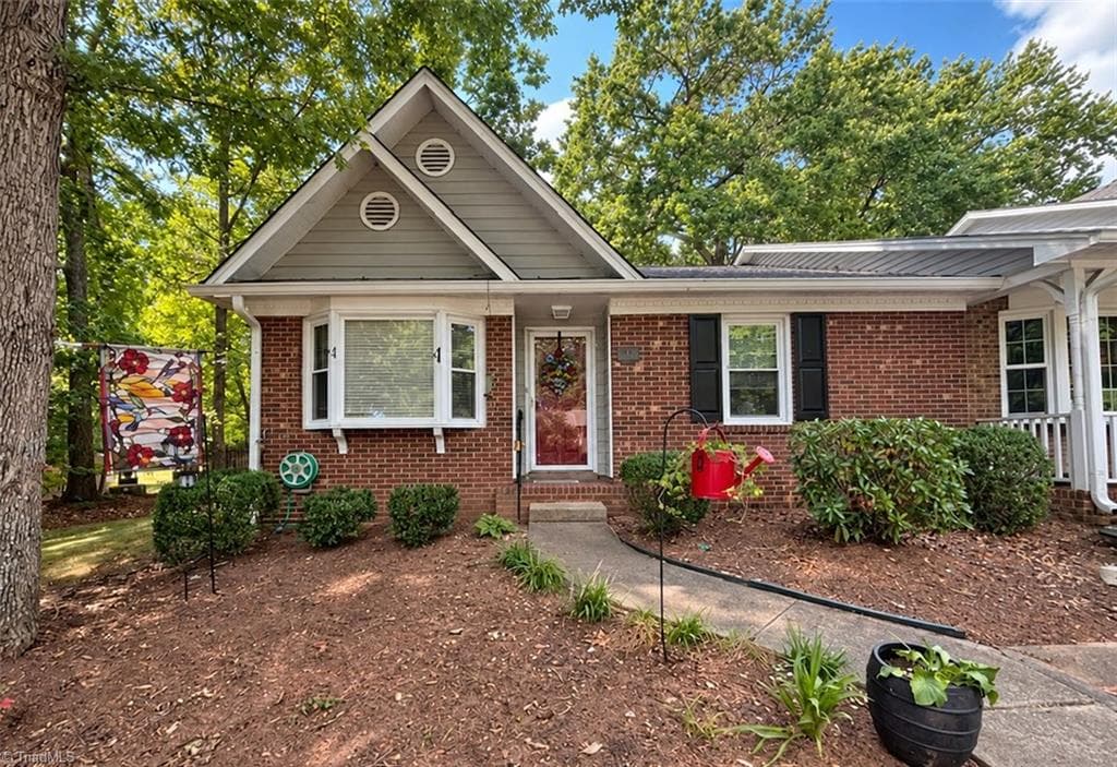 33 Brandy Court, Greensboro NC 27409