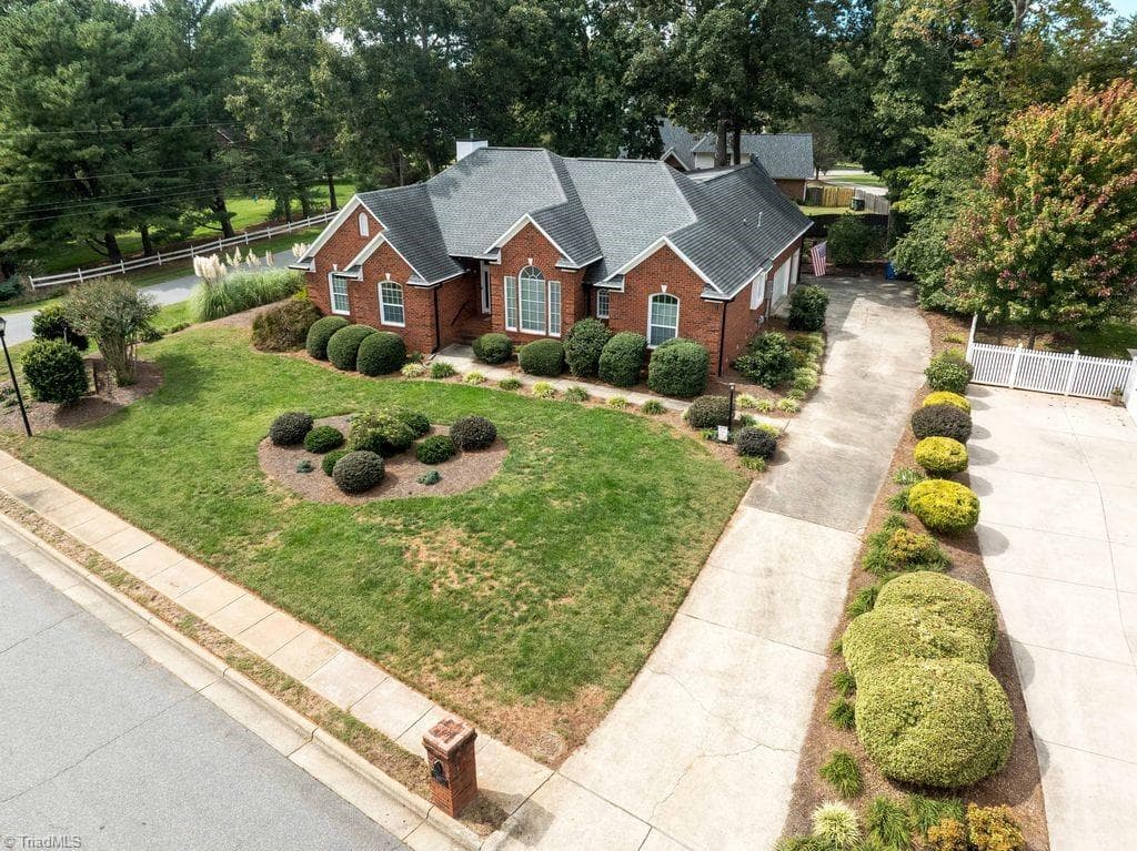Stick/Site Built at 400 Savannah Lane, Kernersville NC 27284, Kernersville, photo 6 of 39