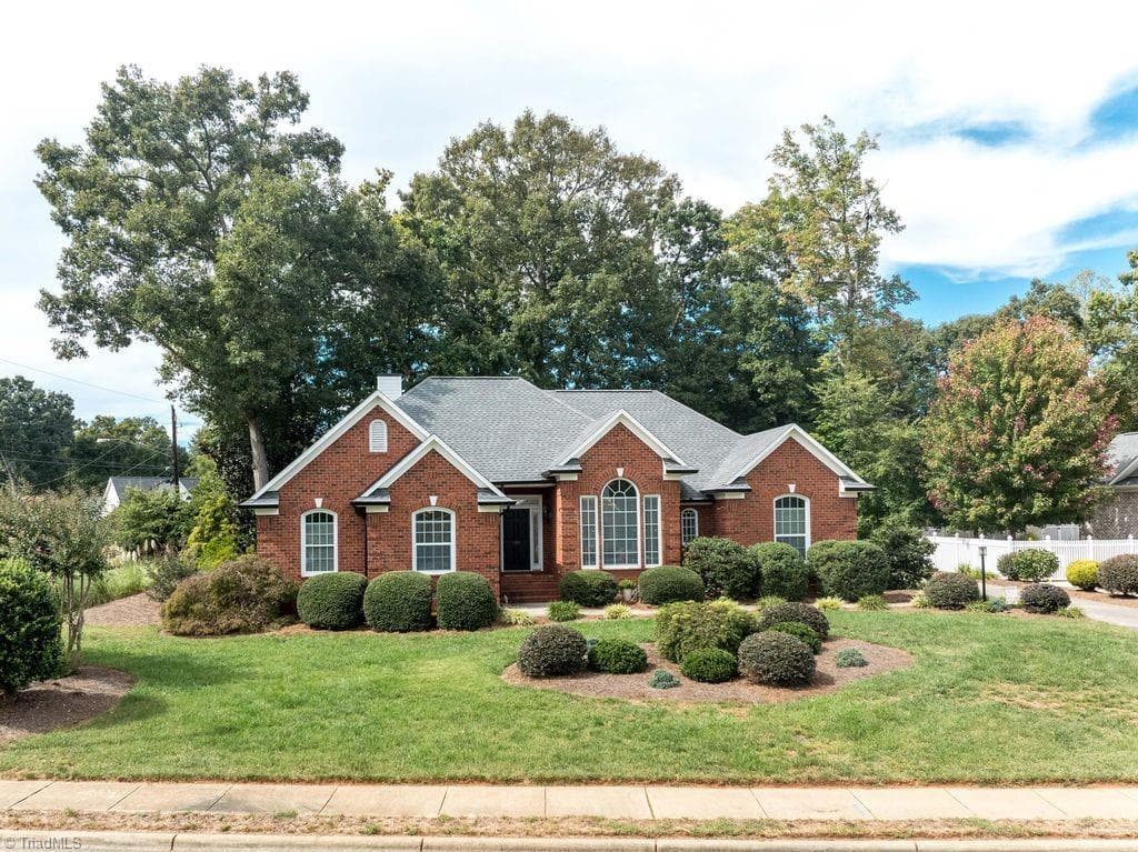 Stick/Site Built at 400 Savannah Lane, Kernersville NC 27284, Kernersville, photo 3 of 39