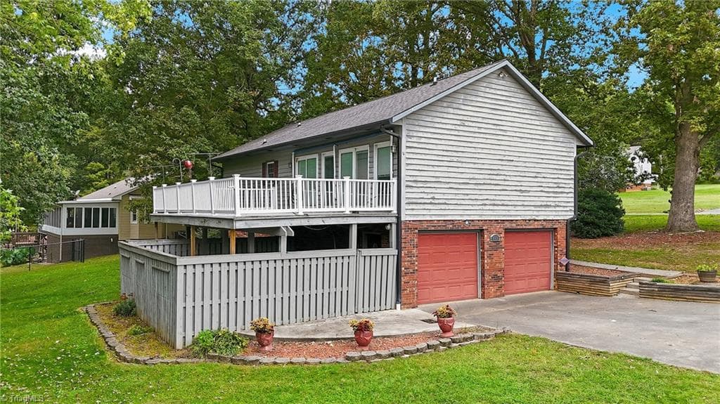 Stick/Site Built at 113 Little John Circle, North Wilkesboro NC 28659, North Wilkesboro, photo 2 of 44