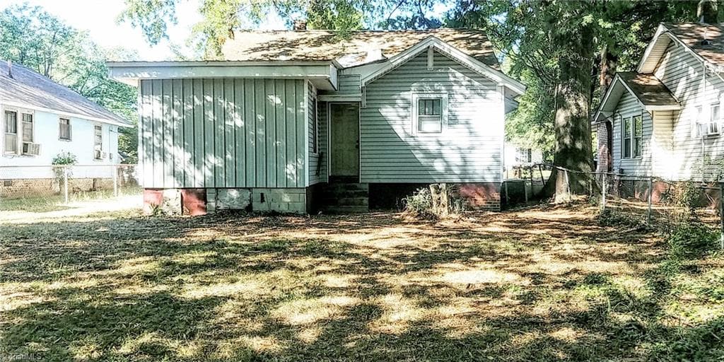 Stick/Site Built at 521 Amos Street, High Point NC 27260, High Point, photo 7 of 24