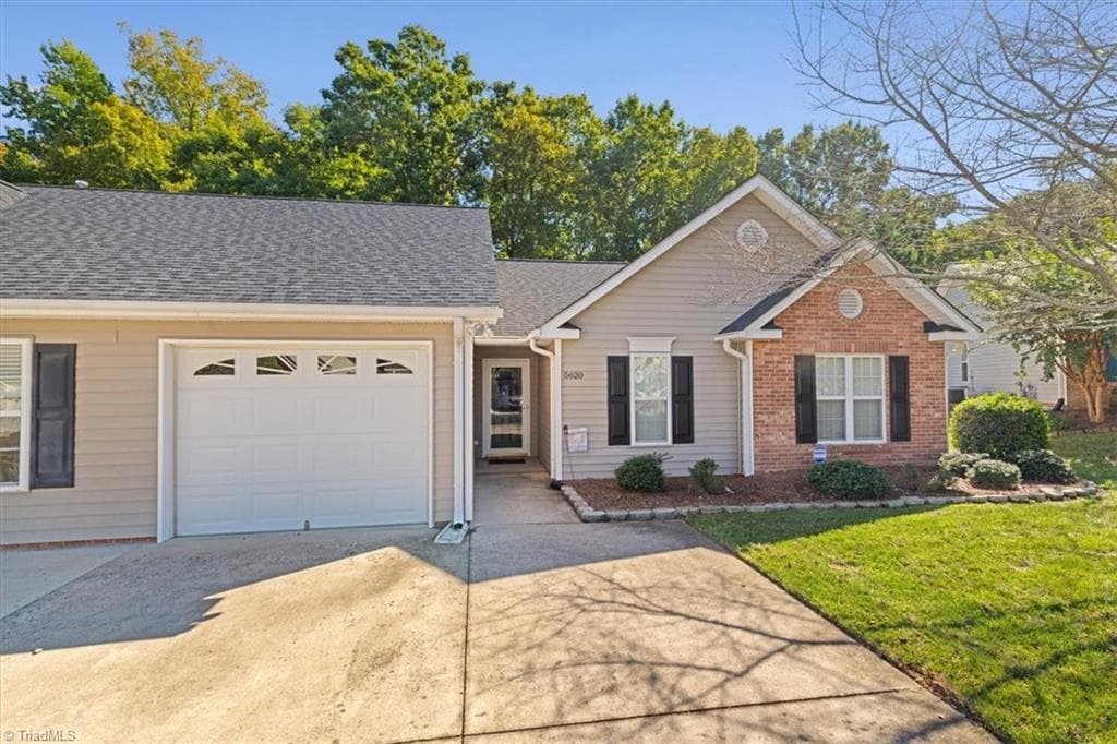 Stick/Site Built at 5620 Creek Bed Lane, High Point NC 27265, High Point, photo 5 of 50