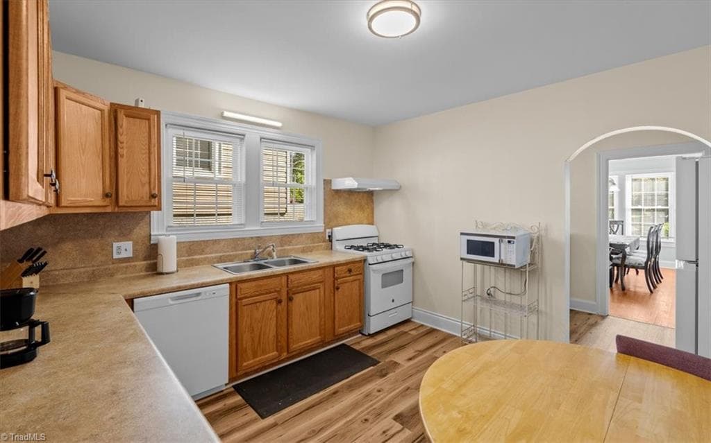 Stick/Site Built at 2700 Bon Air Avenue, Winston-Salem NC 27105, Winston-Salem, photo 14 of 50