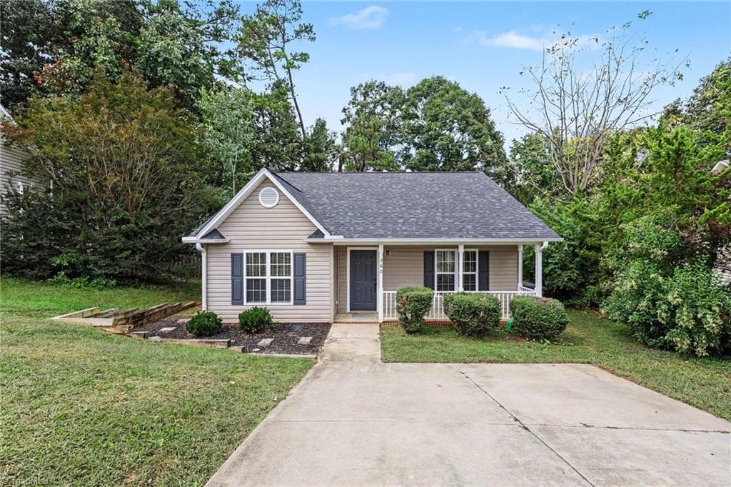 Stick/Site Built at 260 Cedar Ridge Circle, Winston-Salem NC 27127, Winston-Salem, photo 3 of 18