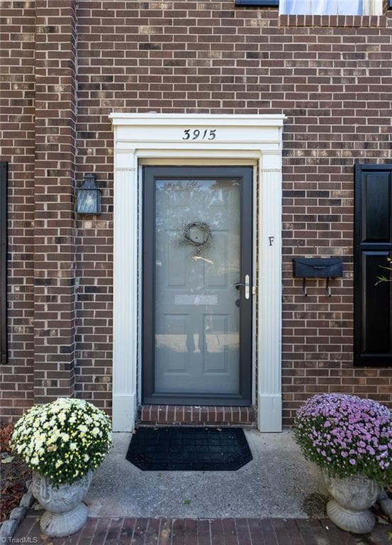 3915 Valley Court # F, Winston-Salem NC 27106