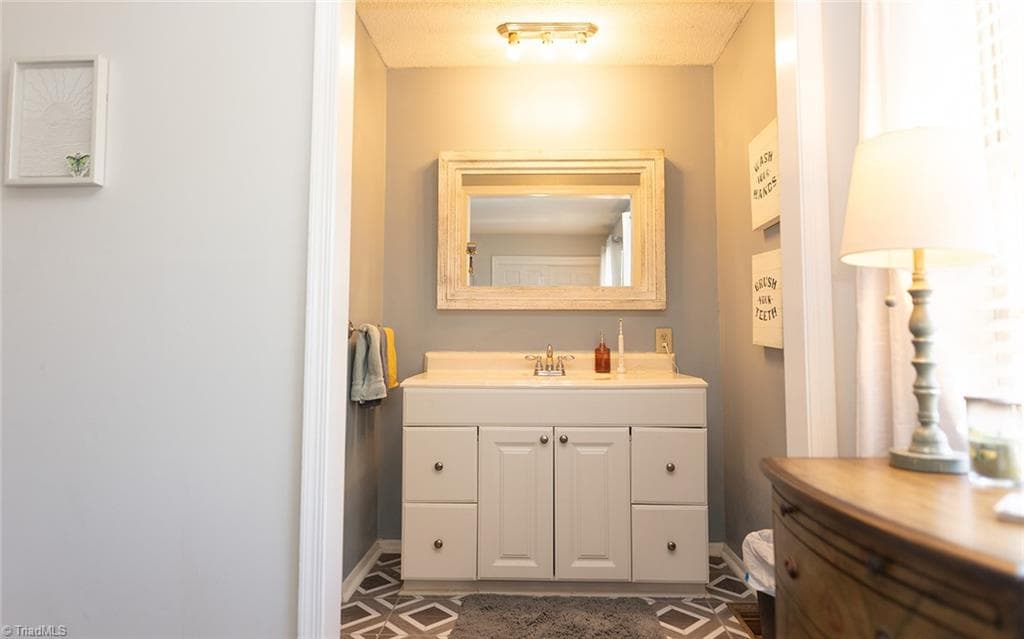 Stick/Site Built at 3915 Valley Court # F, Winston-Salem NC 27106, Winston-Salem, photo 39 of 52