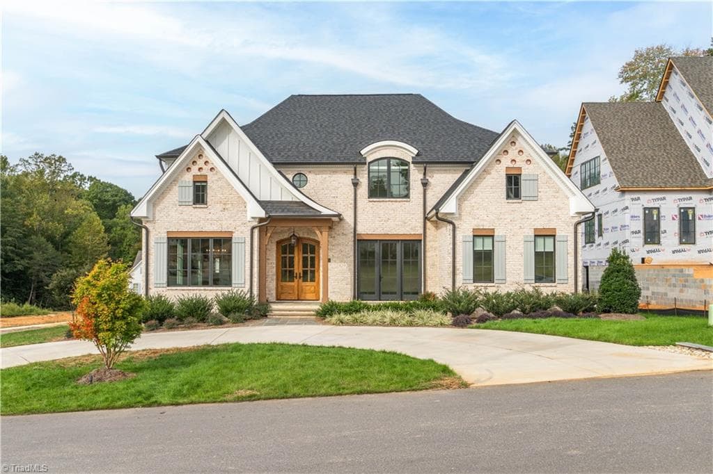 3923 Kinderton Stream Lane, Winston-Salem NC 27106