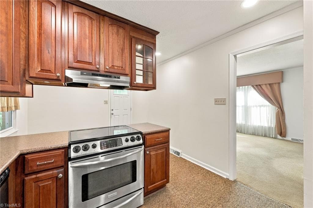 Stick/Site Built at 3701 Rolling Road, High Point NC 27265, High Point, photo 18 of 50