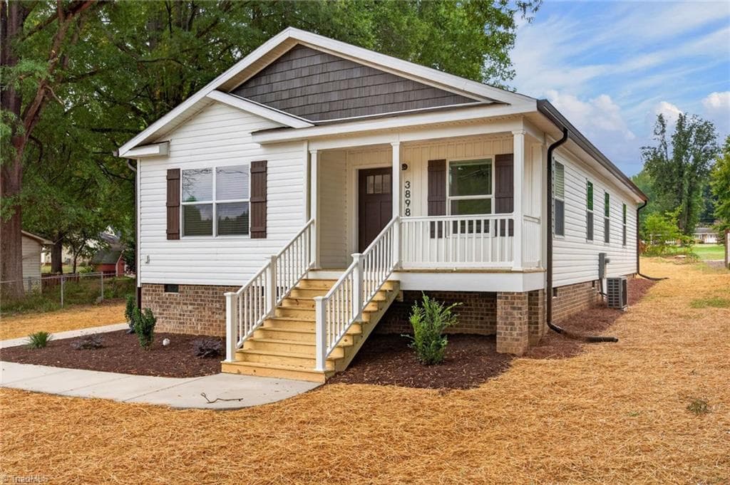 3898 Yarbrough Avenue, Winston-Salem NC 27106