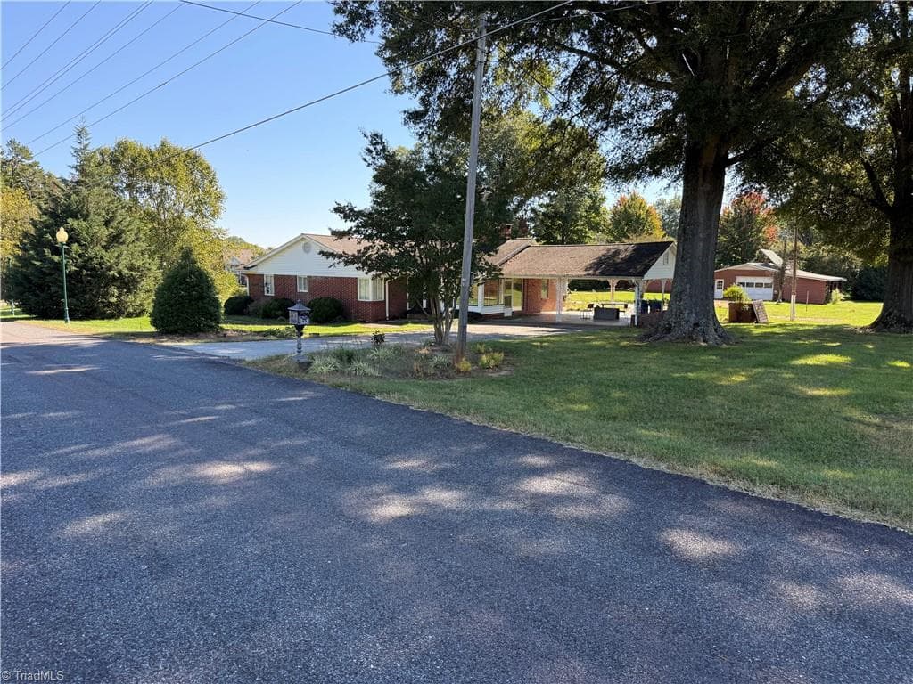 Stick/Site Built at 101 Brantley Farm Road, Mocksville NC 27028, Mocksville, photo 3 of 10