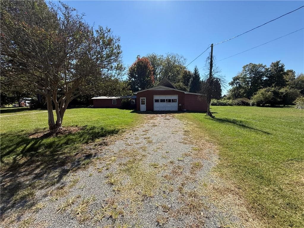 Stick/Site Built at 101 Brantley Farm Road, Mocksville NC 27028, Mocksville, photo 5 of 10