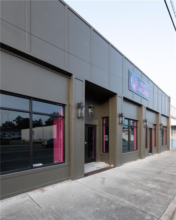 Industrial at 518 Queen Street, Grifton NC 28530, photo 2 of 21