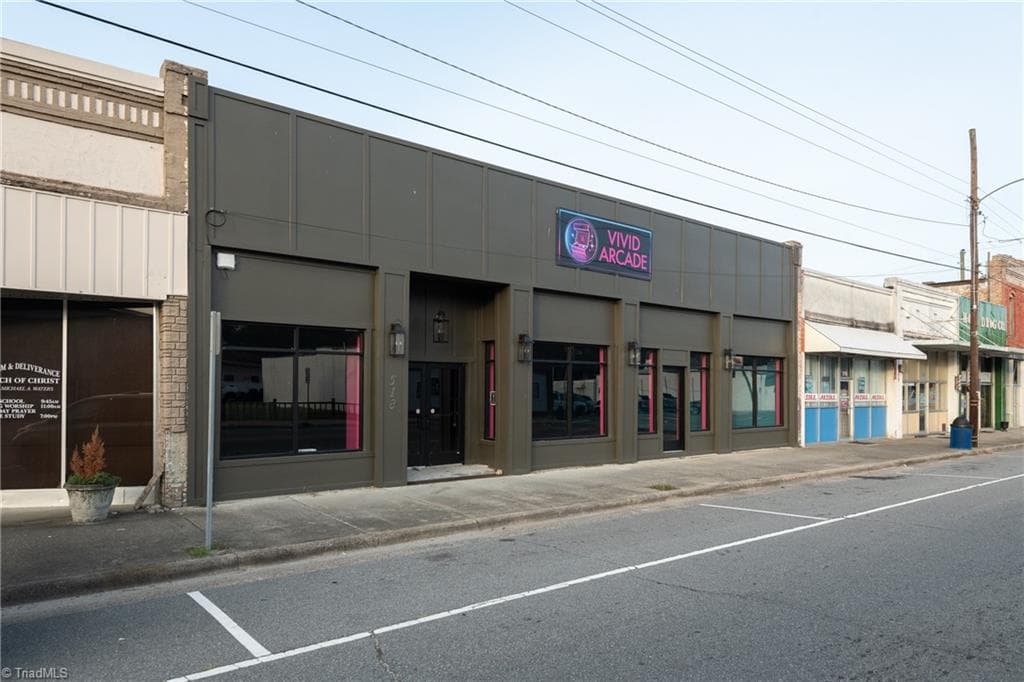 Industrial at 518 Queen Street, Grifton NC 28530, photo 7 of 21